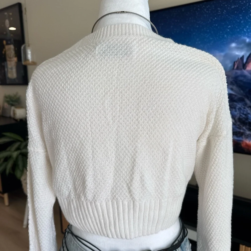 Hollister Cream Cardigan Sweater - Picture 3 of 8